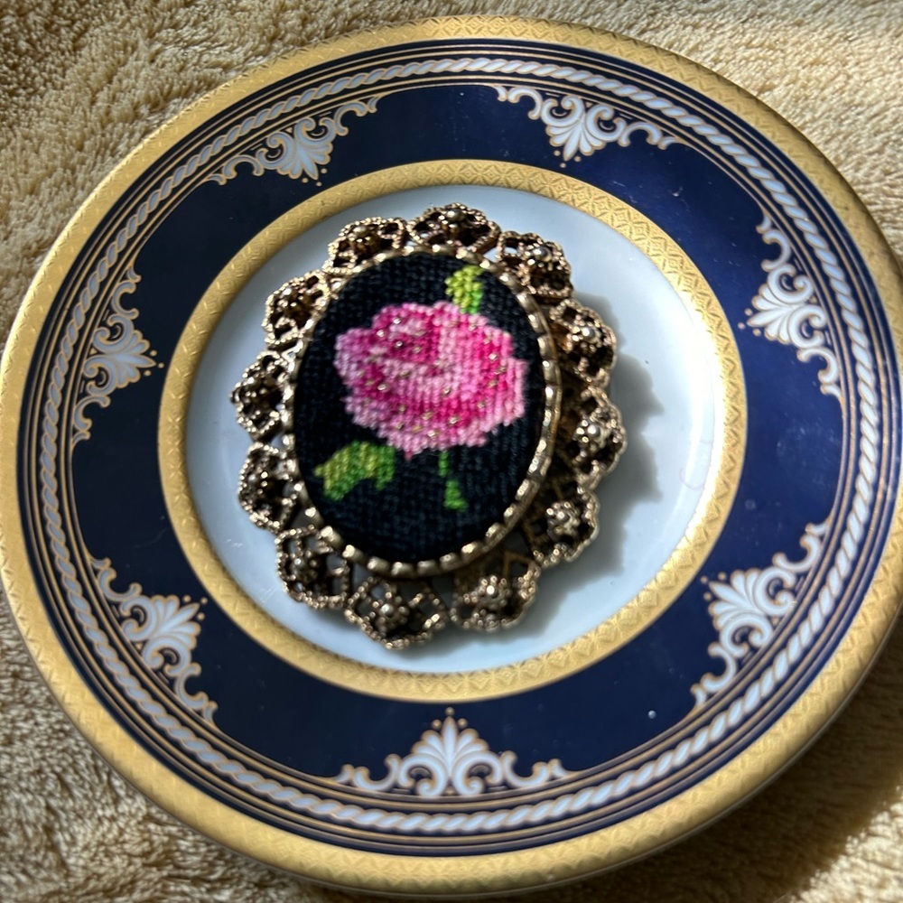 Large Vintage Petit Point Rose Pendant Brooch
